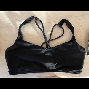 Lululemon free to be bra